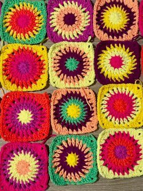 20 Handmade Starburst Squares - Neon Punch DIY Fashion & Home